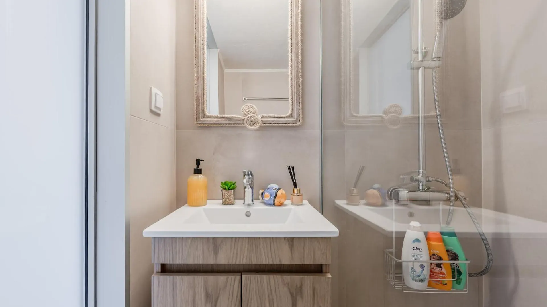 Μελίτατα 16 Apartment Rethymno